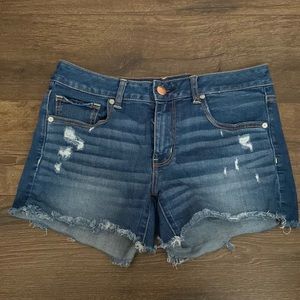 American Eagle blue Jean shorts.